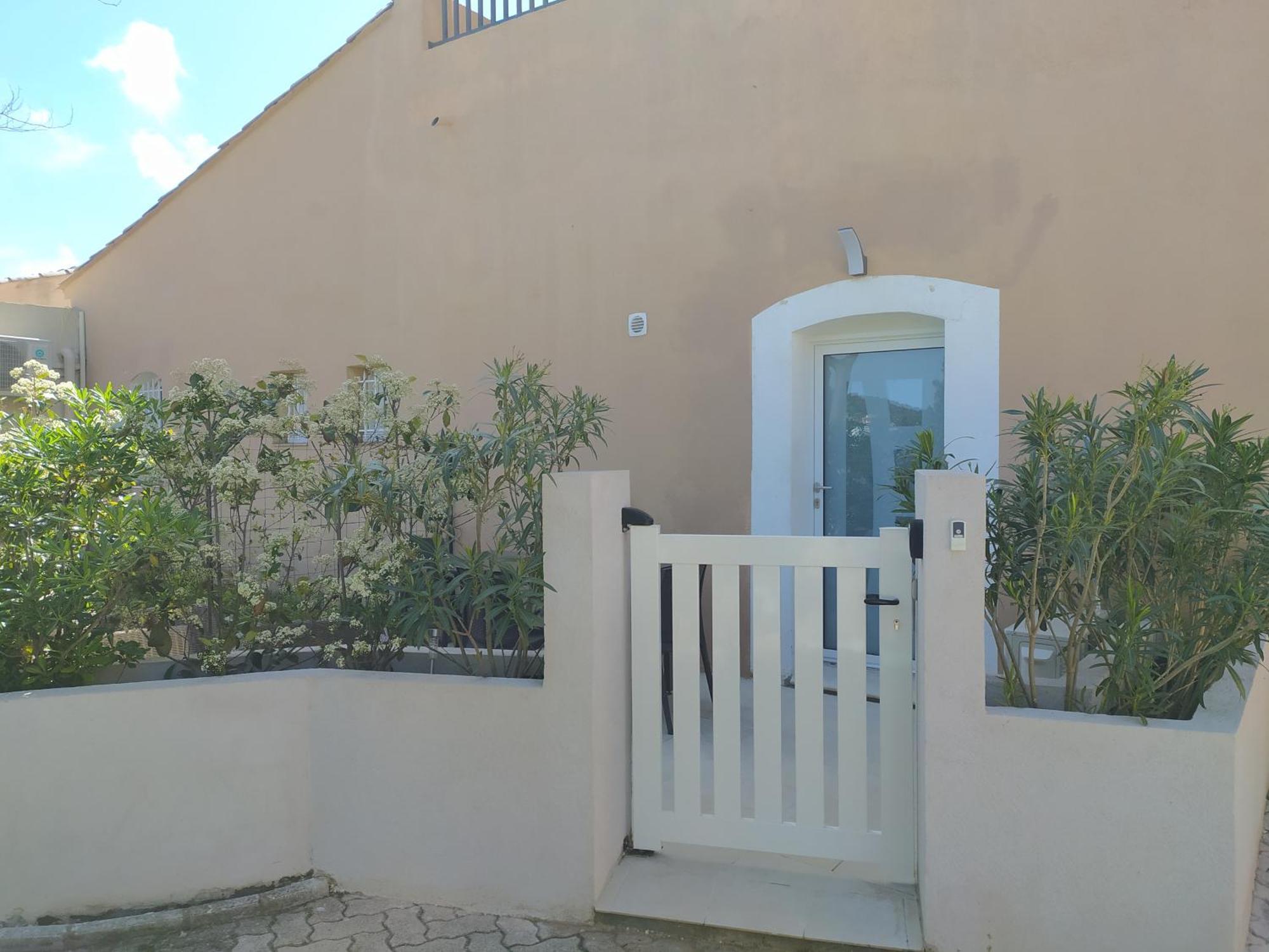 Vacance Location Piscine Sud Terrasse * Les Issambres