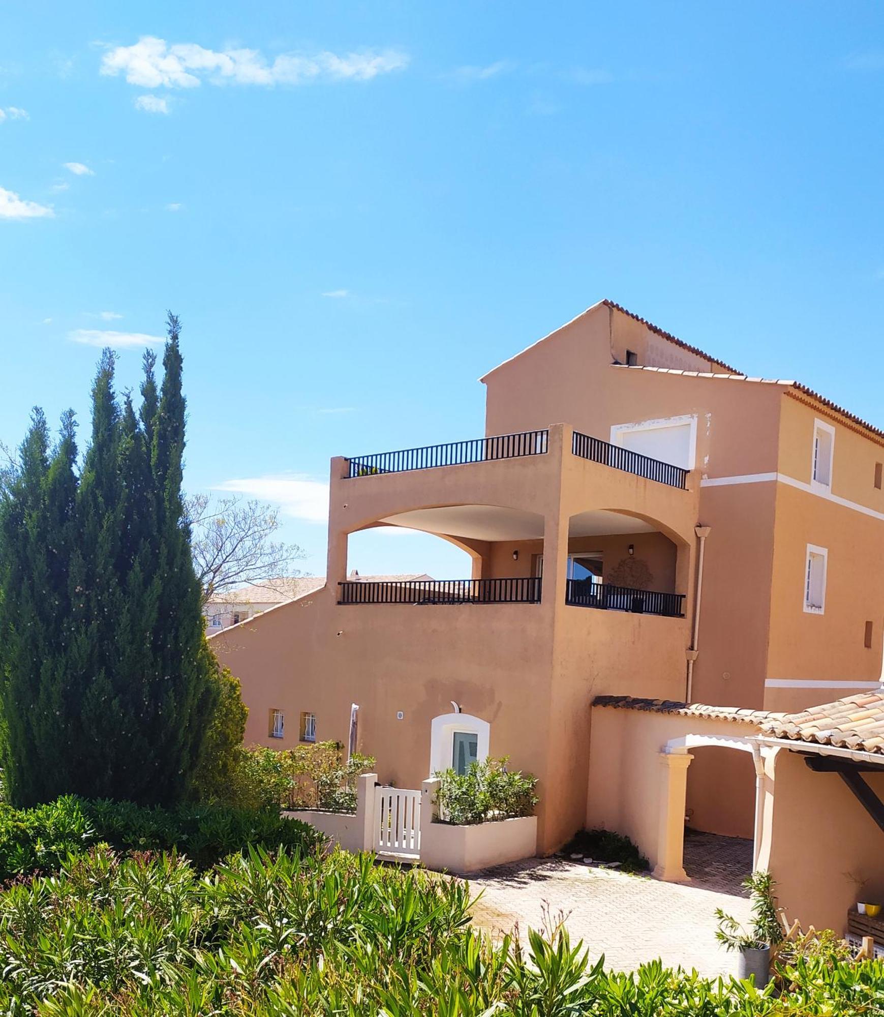 Apartment Vacance Location Piscine Sud Terrasse
