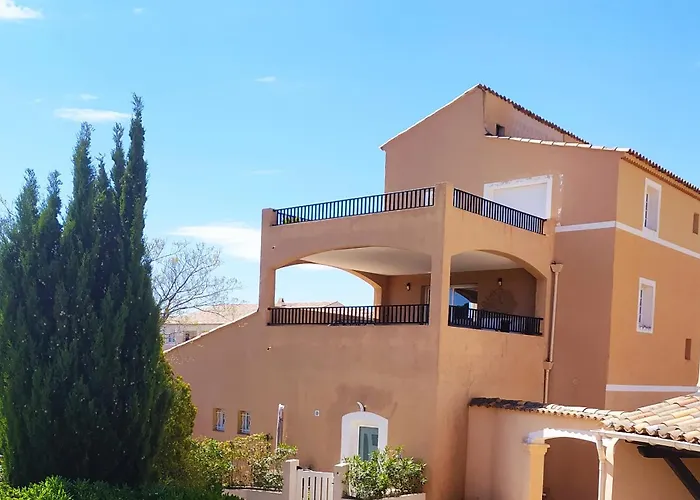 Vacance location mer piscine var sud terrasse